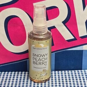 BBW Snowy Peach Berry Fine Fragrance Mist 3 fl oz. Travel Size